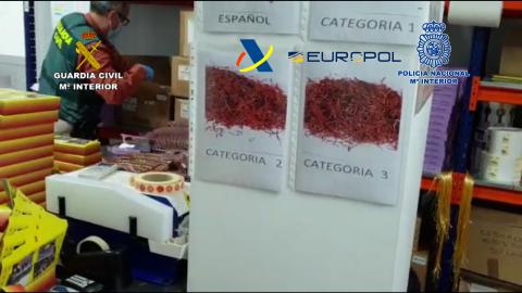 Imagen de la operación difundida por la Guardia Civil