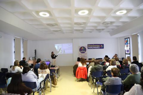 Charla 'Del miedo a la comprensión' - Asociación Divergentes Manzanares