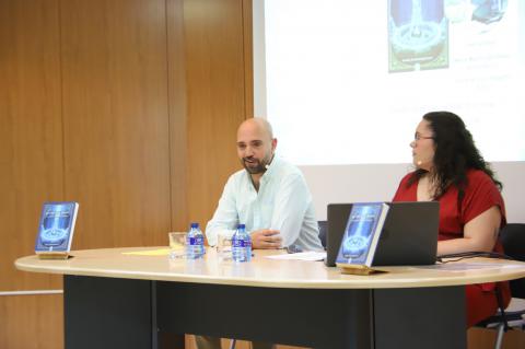 Presentación del libro 'La corona de Arnisse: La gran columna helada' de Daniel Burgos