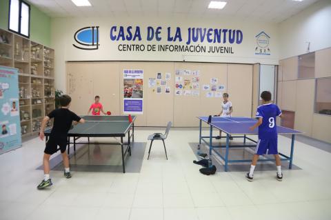 Tenis de mesa en la Casa de la Juventud