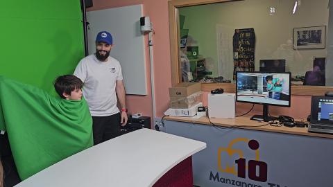 Visita de la Ludoteca de la Divina Pastora a Manzanares10TV