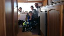 Asier Portillo junto a su familia en una pausa de sus entrenamientos