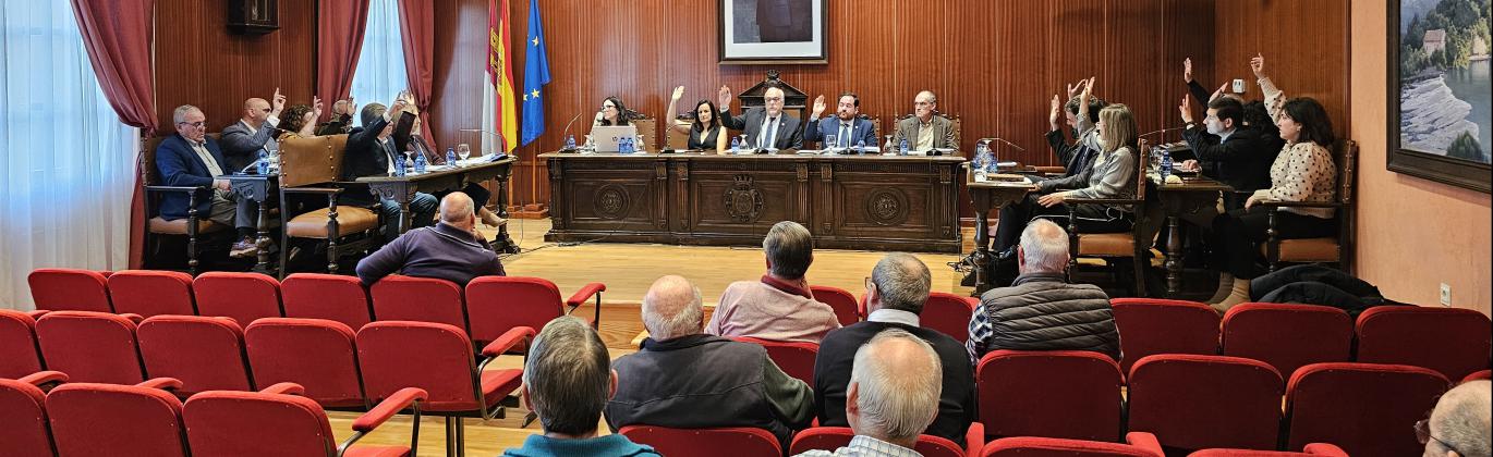 Grupo Socialista y Grupo Popular votan conjuntamente en la sesión plenaria de febrero