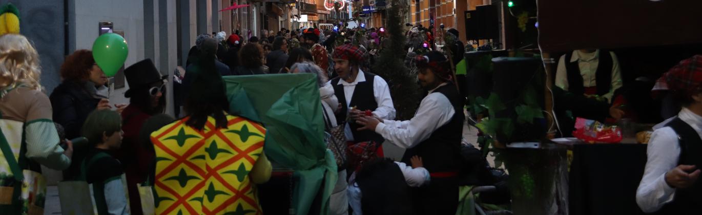 Vista de la calle Empedrada en el carnaval del año pasado