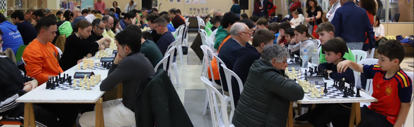 Vista general de la Casa de la Juventud durante el torneo de ajedrez
