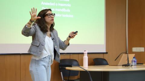 Embedded thumbnail for Conferencia &#039;Mecanismos que mantienen la desigualdad de género&#039; de Gloria Jiménez Moya